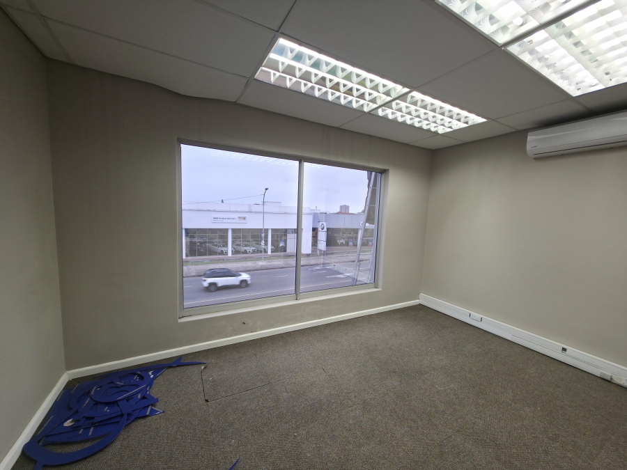 To Let Commercial Property for Rent in Berea Eastern Cape